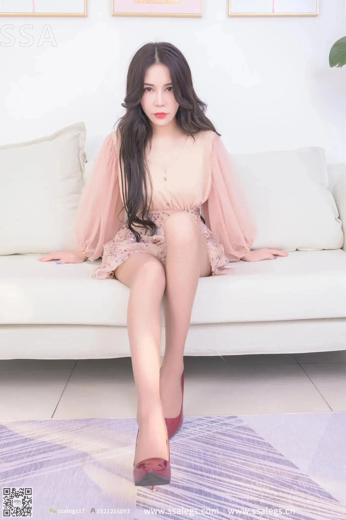 [SSA丝社]超清写真 NO.312 娜娜御姐的红色高跟鞋咖啡丝美腿 [46P]插图